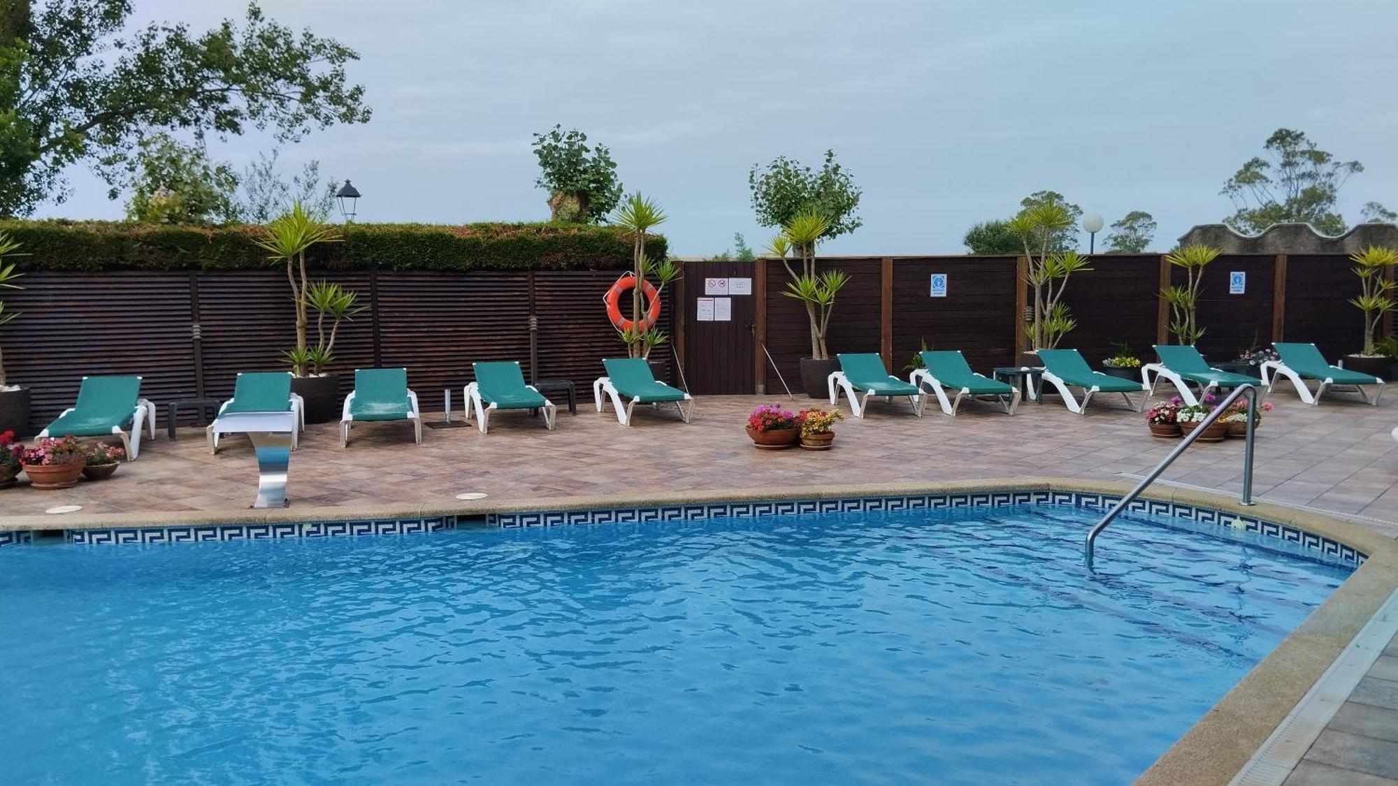 Apartamentos Dunamar Noalla  Bagian luar foto
