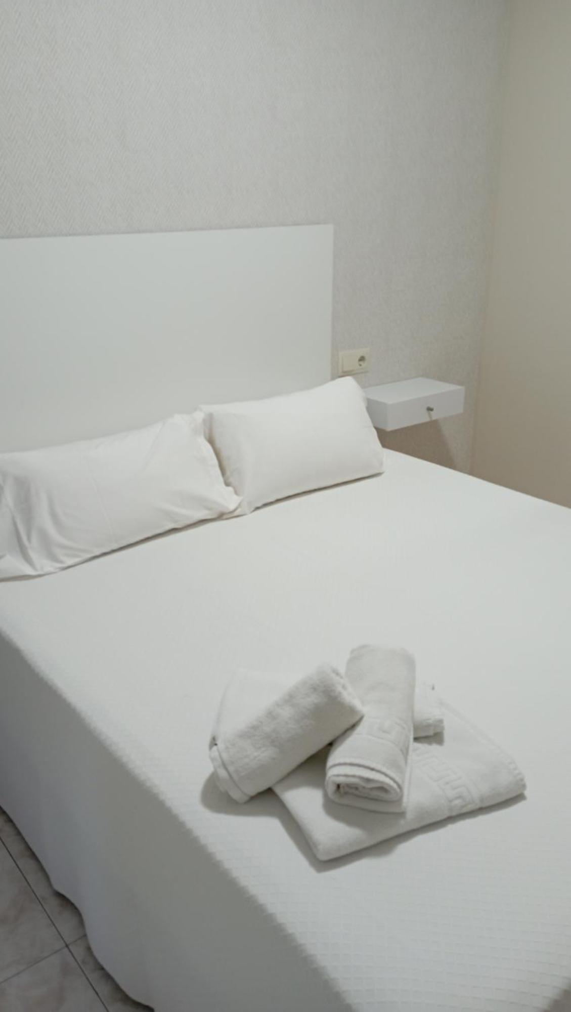Apartamentos Dunamar Noalla  Bagian luar foto