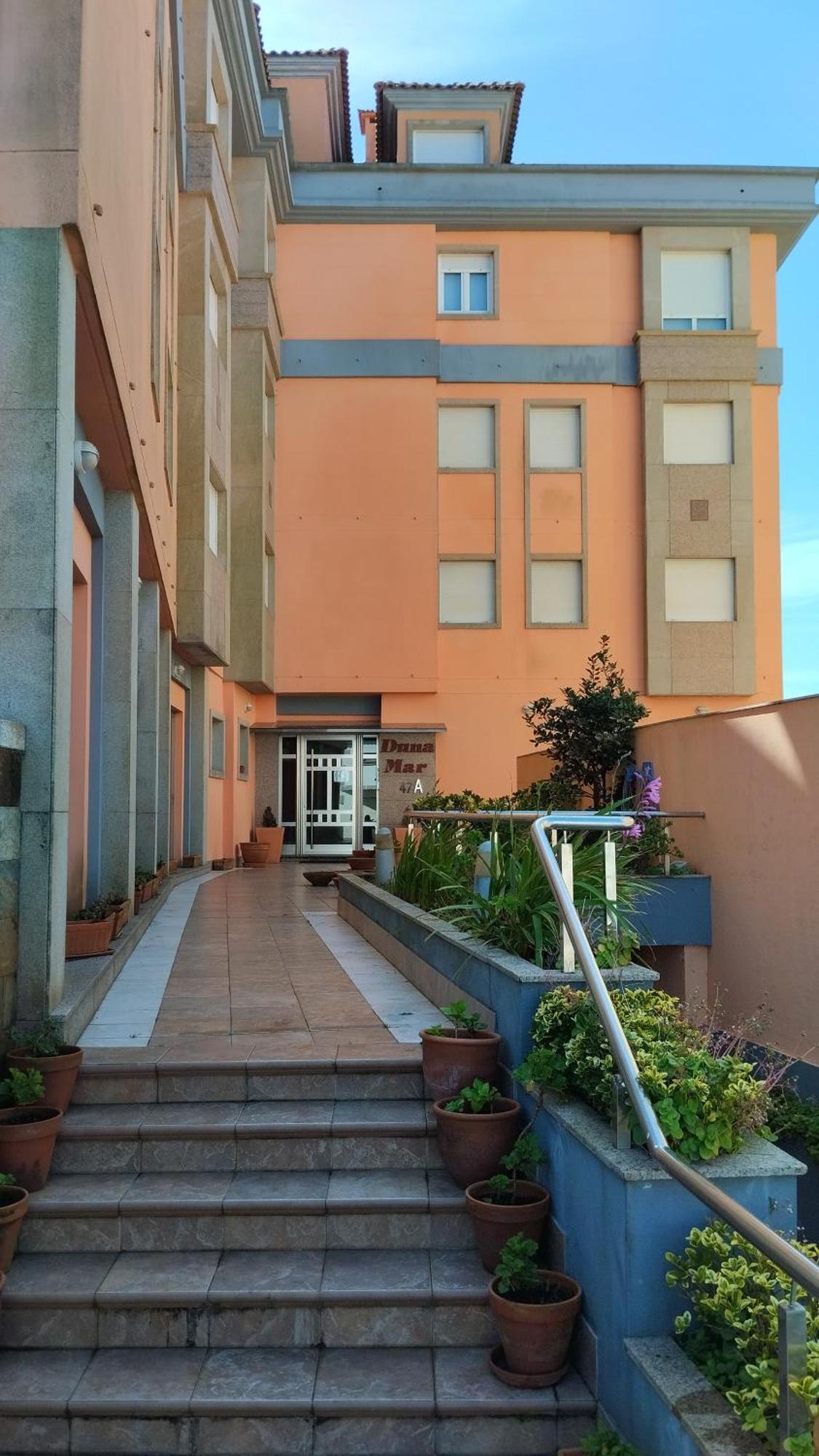 Apartamentos Dunamar Noalla  Bagian luar foto